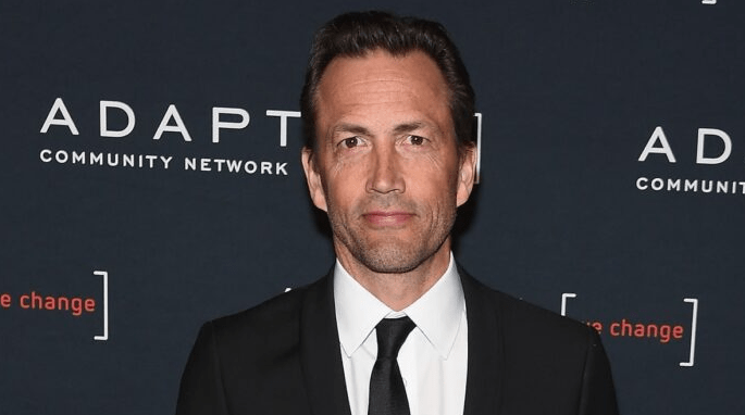 Andrew Shue: Actor, Philanthropist, and Family Man